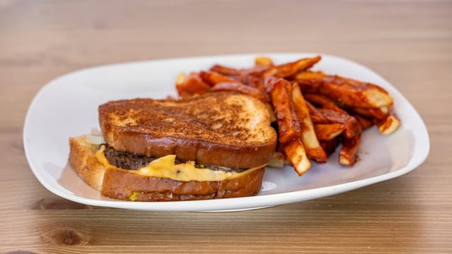 Cheeseburger.