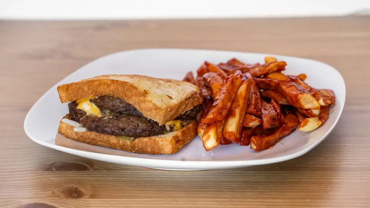 Double Cheeseburger.